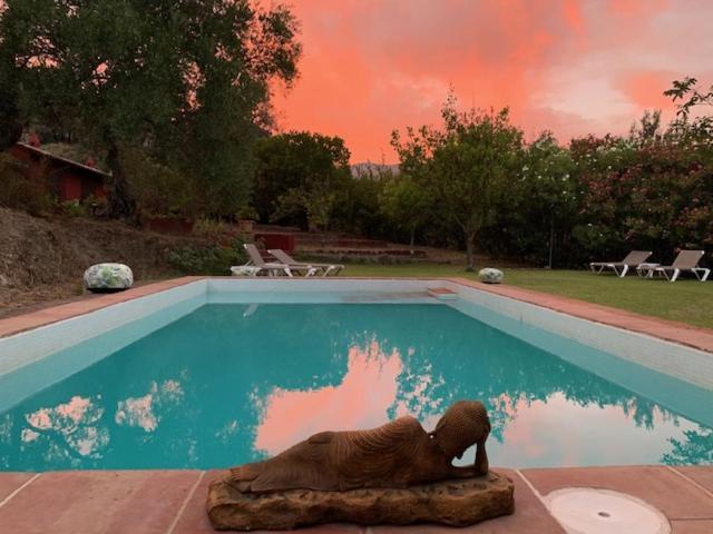 Secret Garden Retreats Ξενοδοχείο Júzcar Εξωτερικό φωτογραφία