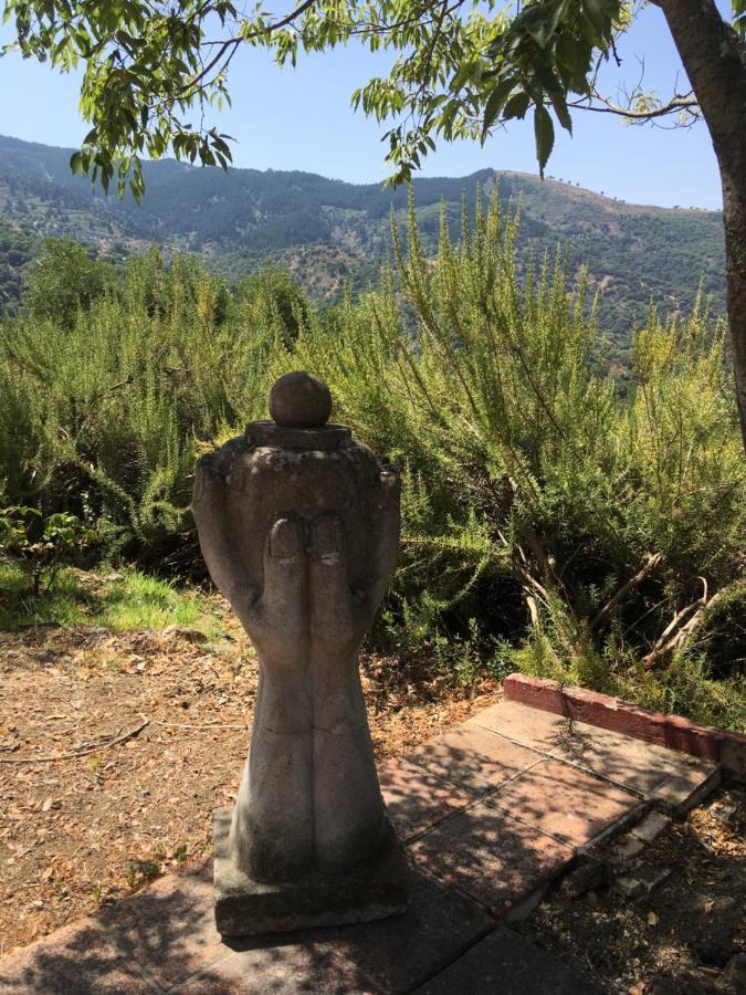 Secret Garden Retreats Ξενοδοχείο Júzcar Εξωτερικό φωτογραφία